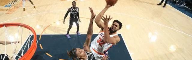 开云体育-【现场】尼克斯轻取篮网小崔再登场 纽约德比大团圆