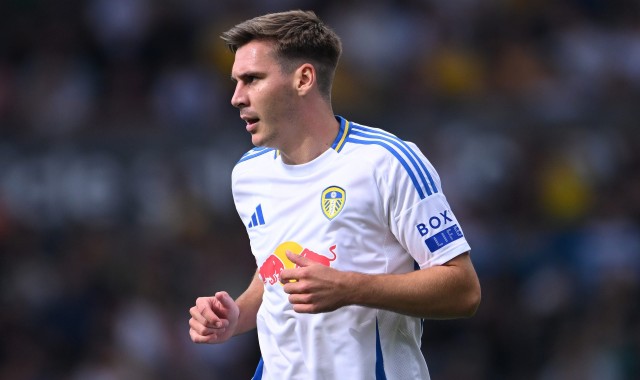 官方：利兹联中卫沃贝尔租借加盟云达不莱梅，租期为一年